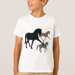 T-shirt Trio Chevaux Dressage<br><div class="desc">Les t-shirts et cadeaux trio de chevaux de ressage présentent nos trois silhouettes de chevaux qui exécutent des mouvements de dressage. Il s'agit d'une grande sélection de vêtements, chemises, t-shirts et cadeaux pour les amateurs de dressage, dans un assortiment de styles, de couleurs et de tailles pour les hommes et...</div>