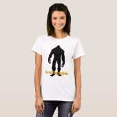T-shirt Trouvant Bigfoot - Squatchin allé par BFRO (Devant entier)