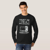 T-shirt Trust Me I'm A Game Developer I Know Stuff (Devant entier)