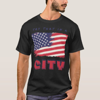 T-shirt Tryhat dans une ville vintage