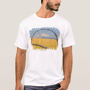 T-shirt Tuyau d'irrigation dans le domaine