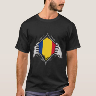 T-shirt Two Hands Ripping Revealing Flag of Romania