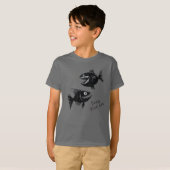 T-shirt Two scary fish, tattoo style, personalized (Voorkant volledig)