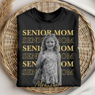 T-shirt Typographie empilée pour maman d'un senior avec no