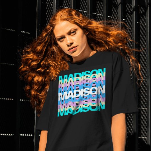 T-shirt Typographie moderne | Nom personnalisé Pastel Holo