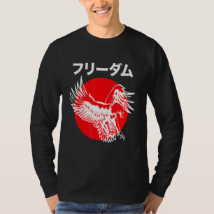 T-shirt Un Aigle Attaquant Les Kanji Japonais Écrivant Sur