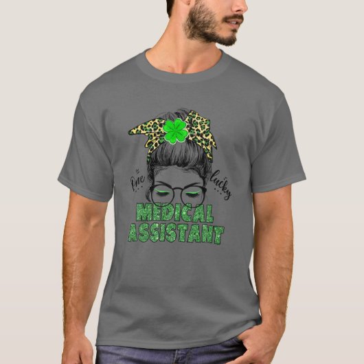 T-shirt Un assistant Médicale chanceux - Saint Patrick's D (Devant)