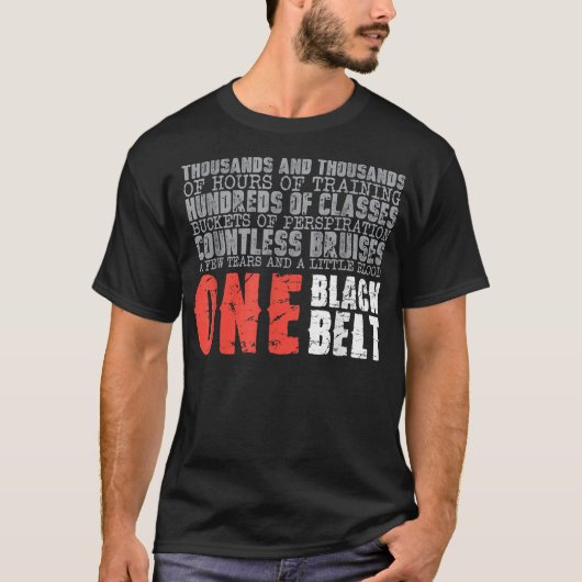 T-shirt Un cadeau Black Belt Martial Arts (Devant)