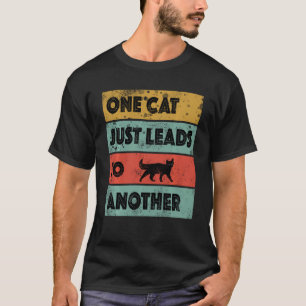 T-shirt Un Chat Mène À Un Autre