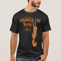Un Chat Orange - Drôle Tabby Chat Accroché Sur