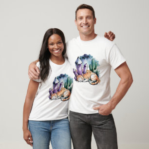 T-shirt Un chaton avec des cristaux dans le désert