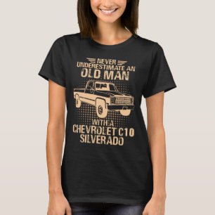 T-shirt Un Chevrolet C10 Silverado 1987 de vieil homme