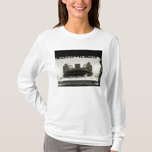 T-shirt Un coussin d'air d'embarcation de débarquement se (Devant)