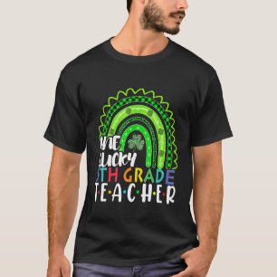 T-shirt Un enseignant de 5e année chanceux Rainbow St Patr