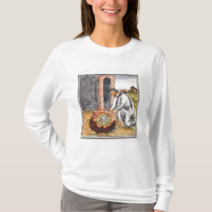 T-shirt Un Européen occupé à faire une reliquaire