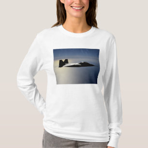 T-shirt Un F/A-22 Raptor effectue une mission d'entraîneme