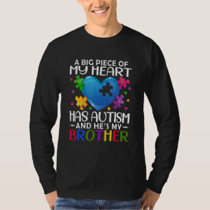 T-shirt Un gros morceau de mon coeur a l'autisme et c'est