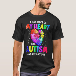 T-shirt Un Gros Morceau De Mon Coeur A L'Autisme Et C'Est