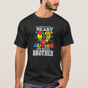 T-shirt Un gros morceau de mon coeur a l'autisme et c'est