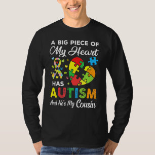 T-shirt Un Gros Morceau De Mon Coeur A L'Autisme Et Il Est