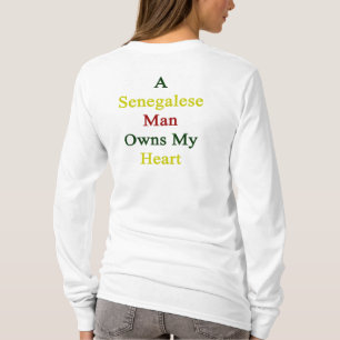 T-shirt Un homme sénégalais possède mon coeur