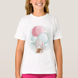T-shirt Un joli éléphant vole avec des ballons