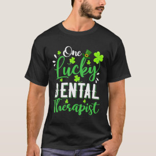 T-shirt Un Lucky Dental Therapy Shamrock Casquette St Patr