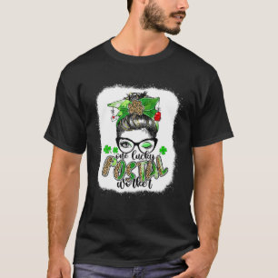 T-shirt Un Lucky Postal Worker Messy Bun St Patrick's Day