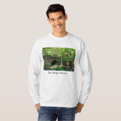 T-shirt Un pont de sentier forestier (Devant entier)