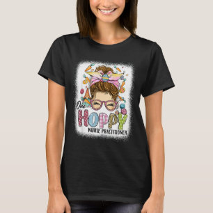 T-shirt Un praticien infirmier joyeux Léopard Lapin Pâques