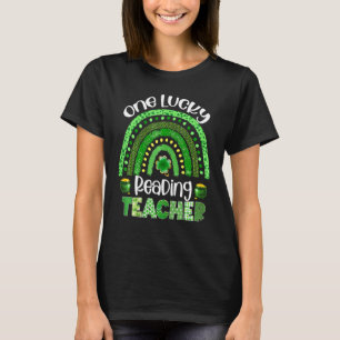 T-shirt Un professeur de lecture chanceux Rainbow Shamrock