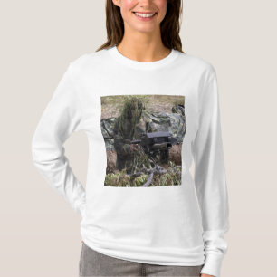 T-shirt Un soldat avec le lance-grenades MK-19