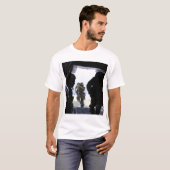 T-shirt Un soldat effectue un saut en ligne statique (Devant entier)