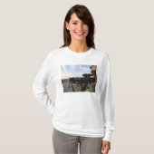 T-shirt Un soldat se fixe pour tirer sur une cible (Devant entier)