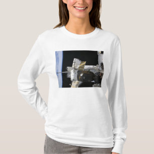T-shirt Un vaisseau spatial accouplé de Soyuz