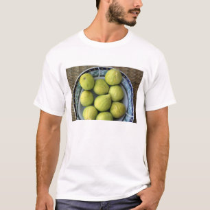 T-shirt Une assiette de figues méditerranéennes fraîches