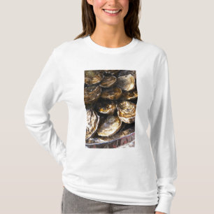 T-shirt Une assiette d'huîtres.