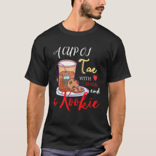 T-shirt Une Coupe De Tae Avec Suga Et Une Partie De Thé Hu