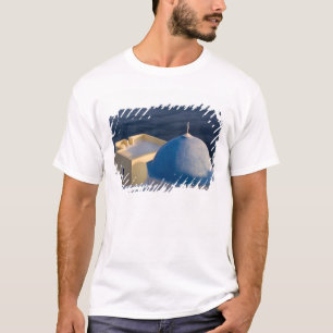 T-shirt Une église orthodoxe près de la mer, Oia Santorin