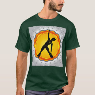 T-shirt Une femme debout dans le yoga pose contre le fond 