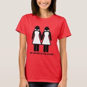 T-shirt UNE FEMME ET UNE FEMME -.png