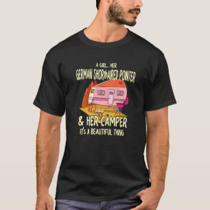 T-shirt Une Fille Son Pointeur Allemand À Brun Et Son Camp