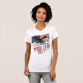 T-shirt Une illustration audacieuse et en détresse d'un py (Devant entier)