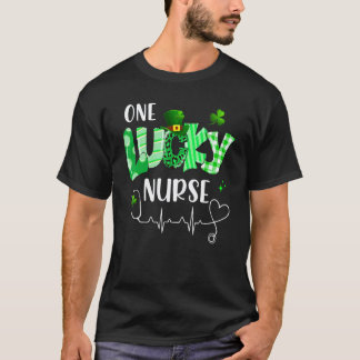 T-shirt Une infirmière chanceuse léopard battement de coeu