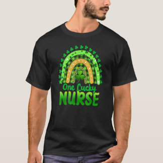 T-shirt Une infirmière chanceuse léopard trèfle St Patrick