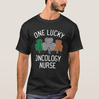 T-shirt Une infirmière en oncologie chanceuse St Patrick's