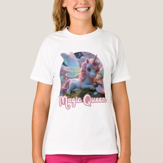 T-shirt Une licorne blanche aux ailes (Devant)