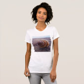 T-shirt Une macro vue de Shell en spirale (Devant entier)