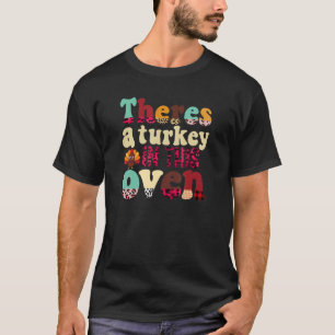 T-shirt Une Turquie rétro dans ce four mignonne Thanksgivi