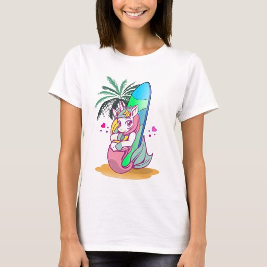 T-shirt Unicorne avec planche de surf sur la plage (Devant)